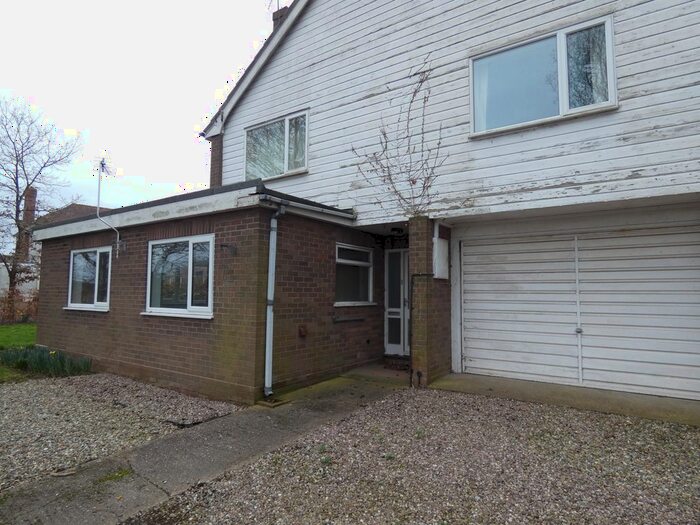 2 Bedroom Flat To Rent In Long Acre, Wrockwardine Village, Telford, Shropshire, TF6