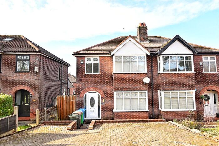 3 Bedroom Semi-Detached House For Sale In Manchester Road, Castleton, Rochdale, Greater Manchester, OL11