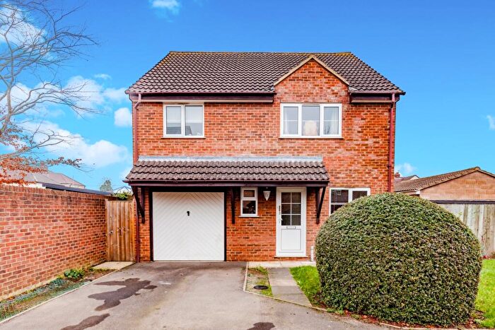 3 Bedroom Detached House To Rent In Dale Place, Kidlington, OX5