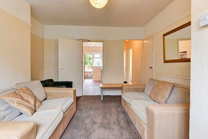 6 Bedroom Semi-detached House To Rent In Caledonian Road, Brighton, BN2