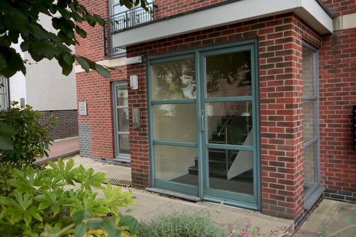 2 Bedroom Flat To Rent In Second Avenue, Nottingham, NG7