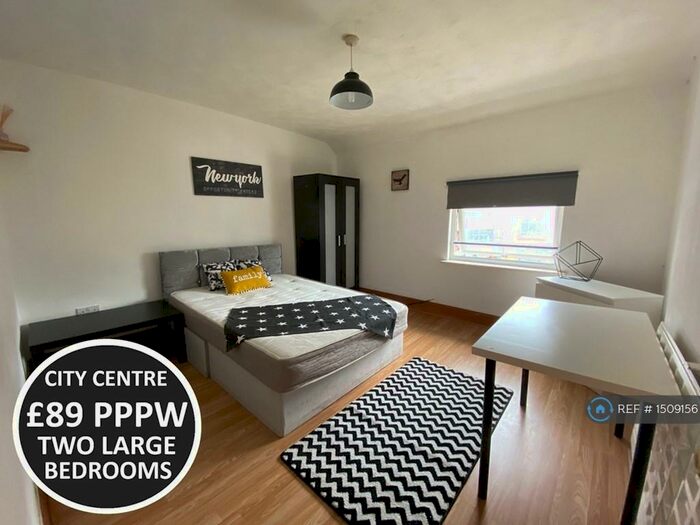 2 Bedroom Flat To Rent In Humberstone Gate, Leicester, LE1