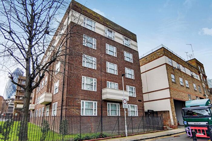 3 Bedroom Flat To Rent In Old Castle Street, Spitalfields, London, E1