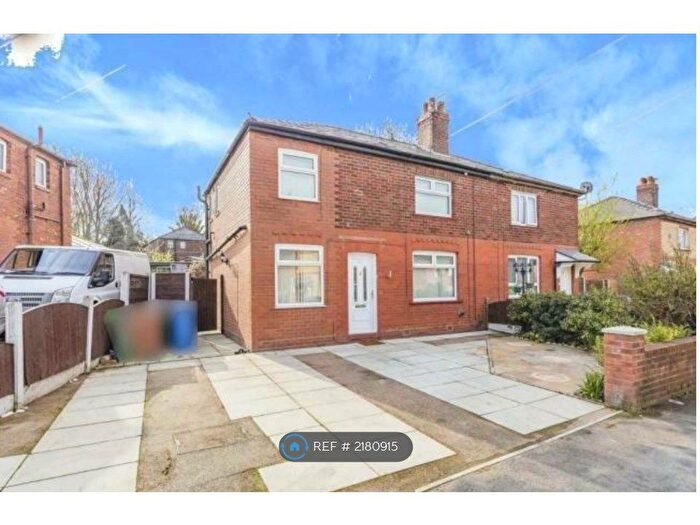 4 Bedroom Semi-Detached House To Rent In Queens Road, Stockport, SK6