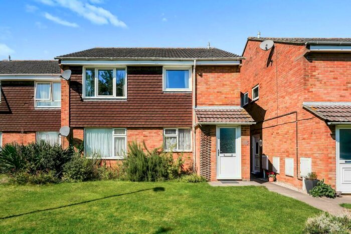 2 Bedroom Apartment To Rent In Eagles, Faringdon, SN7