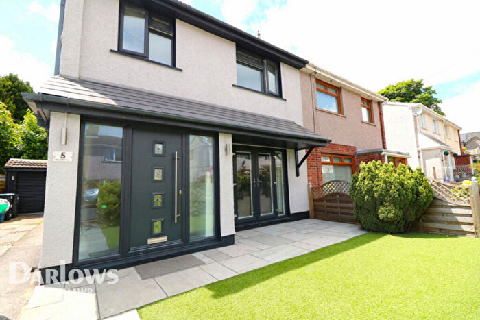 3 Bedroom Semi-Detached House For Sale In Thornhill Close, Brynmawr, NP23