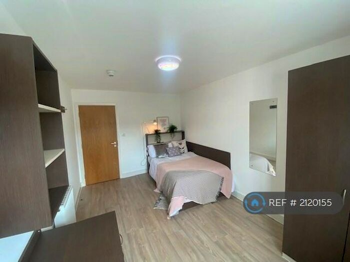 2 Bedroom Flat To Rent In Neuadd Y Castell, Bangor, LL57