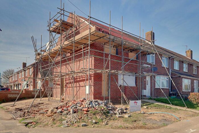 2 Bedroom End Of Terrace House For Sale In Bedhampton, Havant, PO9