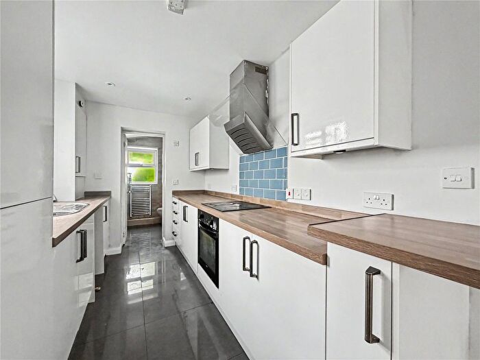 3 Bedroom Terraced House For Sale In Longfellow Road, Gillingham, Kent, ME7