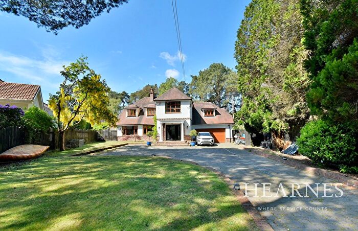 5 Bedroom Detached House For Sale In Ferndown, BH22