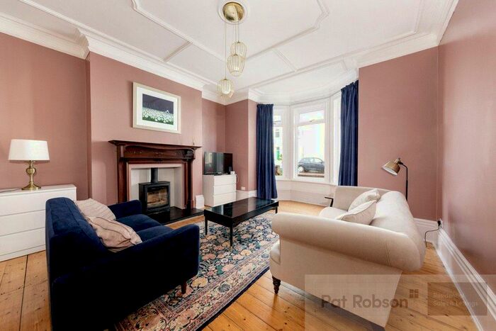 2 Bedroom Apartment To Rent In Devonshire Place, Jesmond, Newcastle-Upon-Tyne, NE2