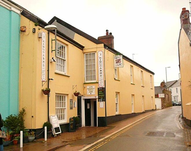 2 Bedroom Flat To Rent In Kings Arms Hotel, Hartland, Devon, EX39