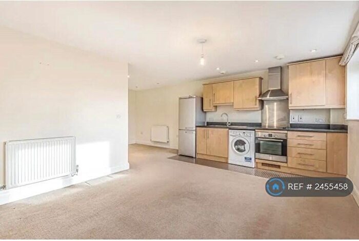 1 Bedroom Flat To Rent In Coach House Mews, Bicester, OX26