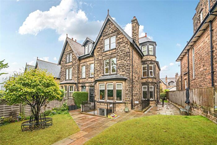 2 Bedroom Apartment For Sale In Ripon Road, Harrogate, HG1