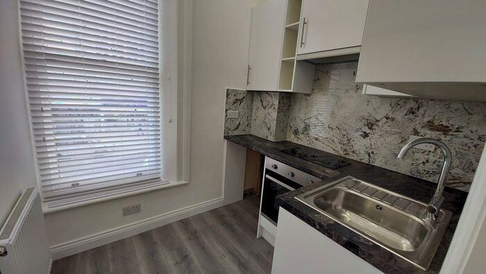 1 Bedroom Flat To Rent In Woodgrange Road, London, E7