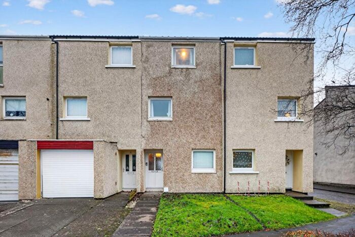 4 Bedroom Town House For Sale In Sundrum Place, Kilwinning, KA13