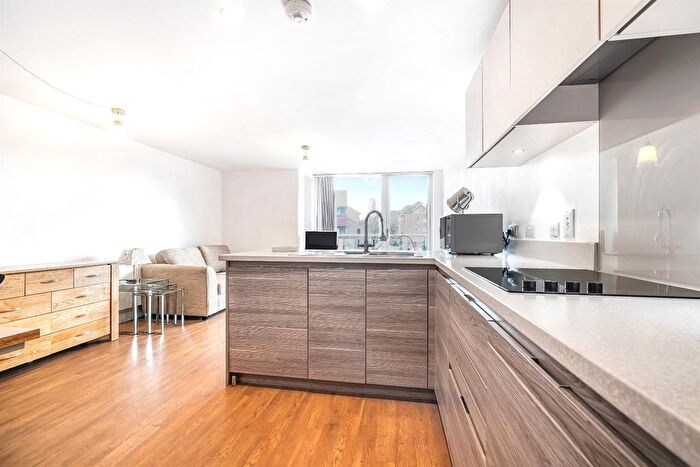 1 Bedroom Flat To Rent In Kennet House, Reading, RG1