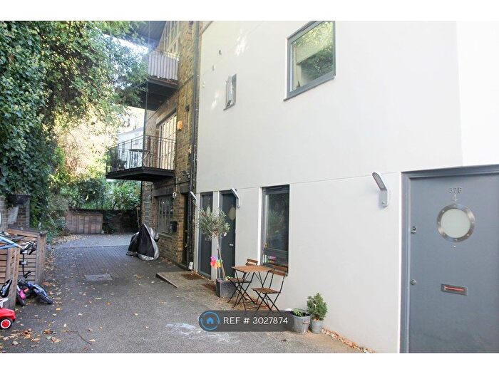 2 Bedroom Flat To Rent In Mildmay Grove North, London, N1