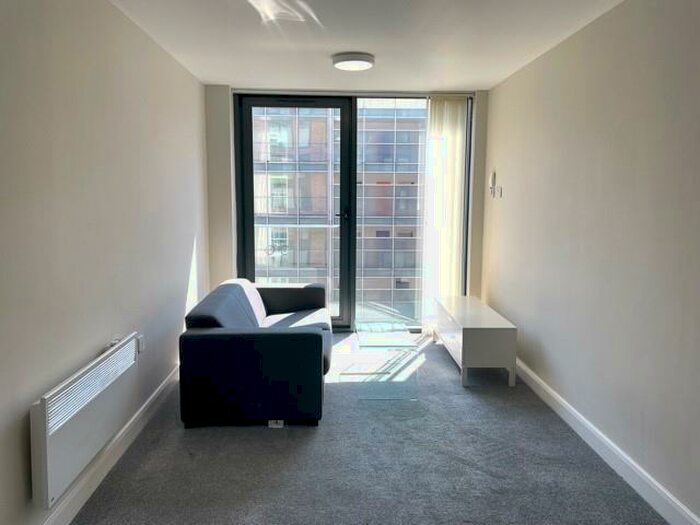 1 Bedroom Apartment To Rent In Victoria House, Skinner Lane., LS7