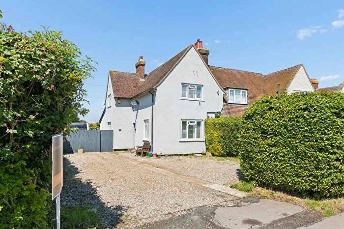 3 Bedroom Semi-Detached House For Sale In Ashwell Common, Graveley, SG4