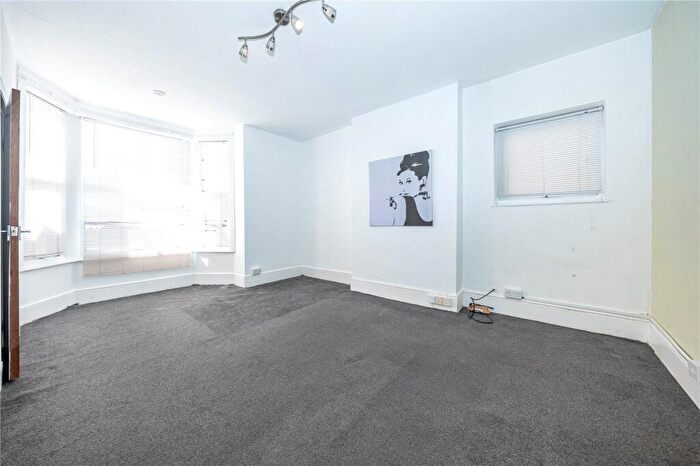 Studio For Sale In Hayle Road, Maidstone, ME15