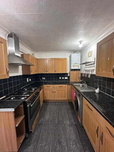 3 Bedroom Maisonette To Rent In Galbraith Street, London, E14