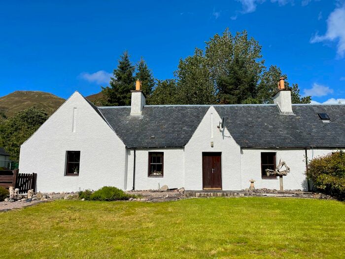 2 Bedroom End Of Terrace House For Sale In Auchtertyre, Kyle, IV40