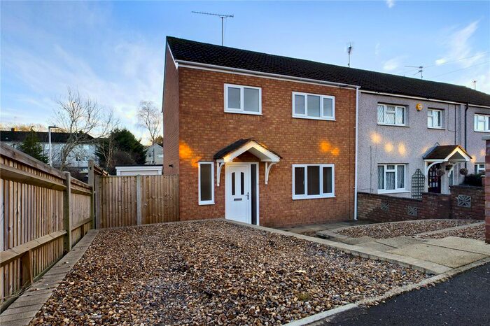 3 Bedroom End Of Terrace House To Rent In Usk Road, Tilehurst, Reading RG30