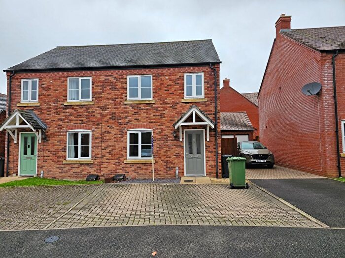 3 Bedroom Semi-Detached House For Sale In Desjardins Way, Pershore, Worcestershire, WR10