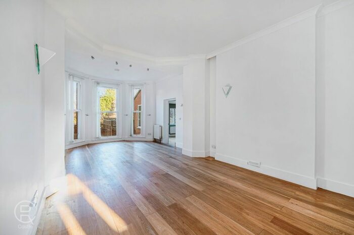 2 Bedroom Flat To Rent In Montpelier Road, London, W5