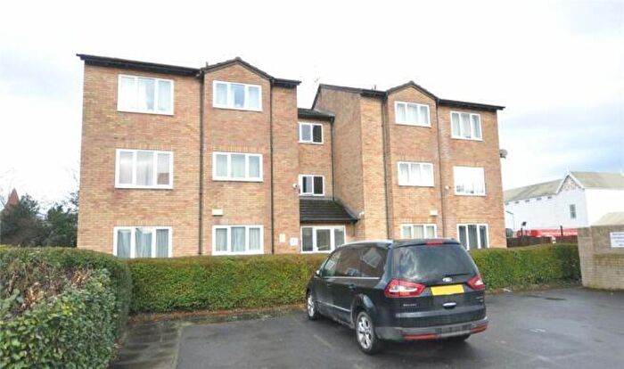 1 Bedroom Flat To Rent In Amber Court, Colbourne Street, Central, Swindon, SN1