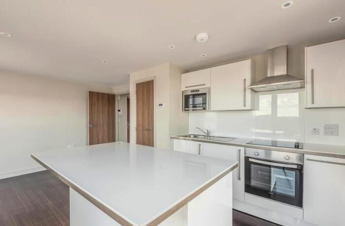 Block Of Flats To Rent In High Street, Bracknell, RG12