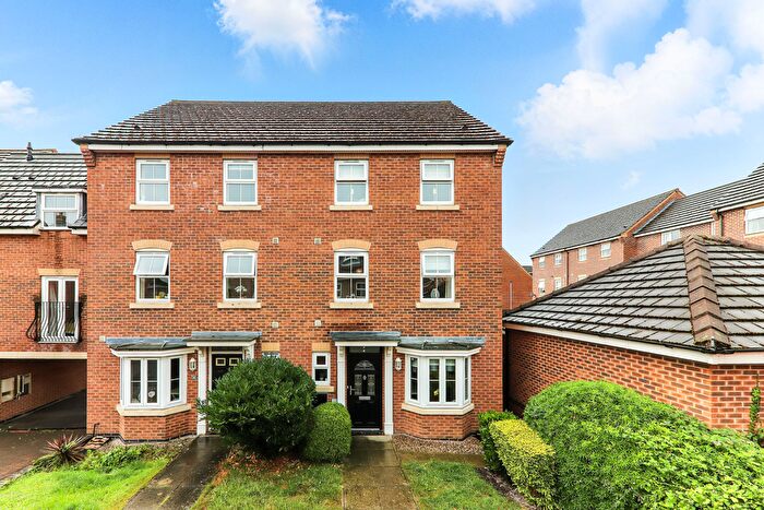4 Bedroom Town House For Sale In Ebberton Close, Hemsworth, WF9