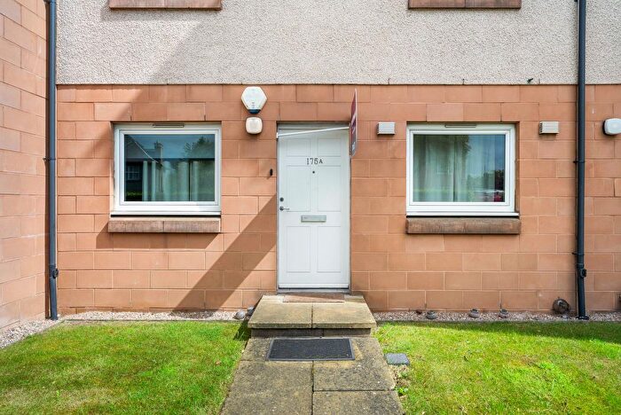 3 Bedroom Flat For Sale In A Slateford Road, Edinburgh, EH14