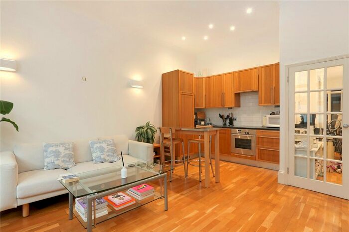 2 Bedroom Flat To Rent In Gloucester Terrace, London, W2