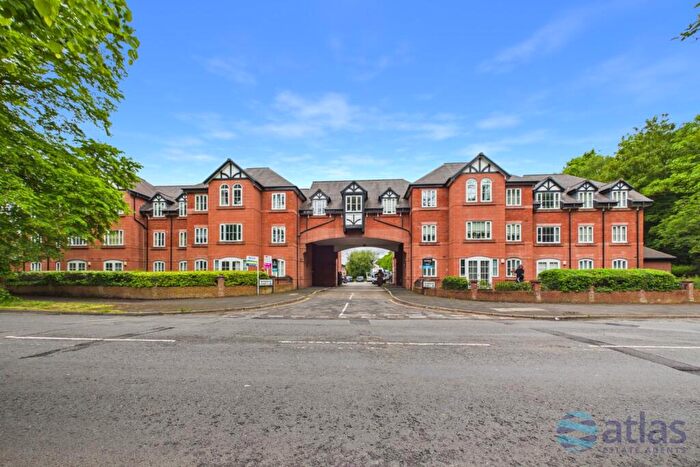 2 Bedroom Apartment For Sale In Woodholme Court, Gateacre, L25