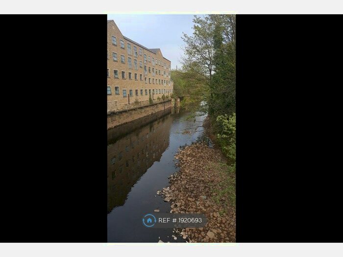 2 Bedroom Flat To Rent In Kingfisher Chase, Sowerby Bridge, HX6