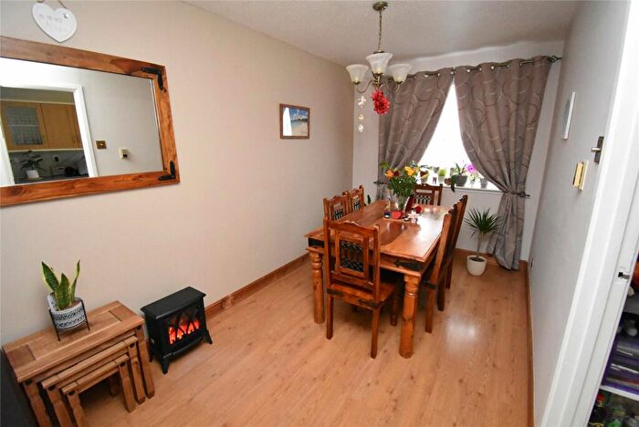 3 Bedroom End Of Terrace House For Sale In Fensome Drive, Houghton Regis, Dunstable, Bedfordshire, LU5