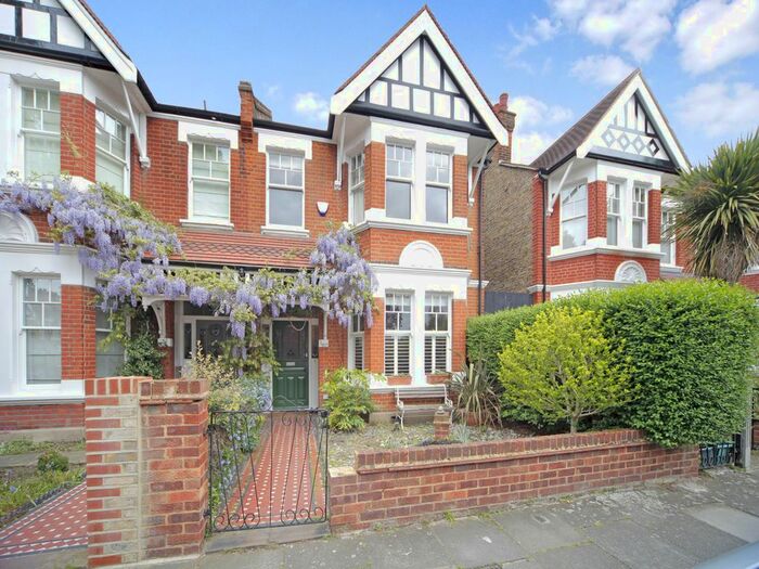 5 Bedroom Semi-Detached House To Rent In Hadley Gardens, London, W4