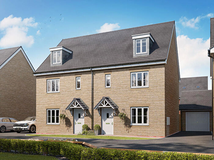 4 Bedroom Semi Detached House For Sale In Gemini Drive, Off Bath Road, Warminster, Wiltshire, BA12