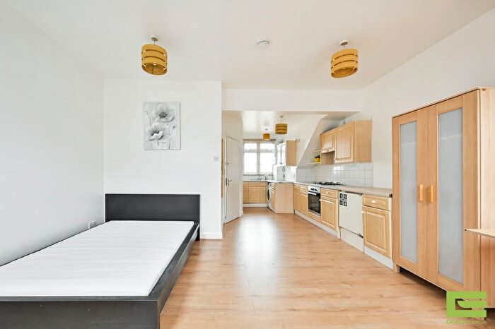 Studio To Rent In The Broadway, West Ealing, W13