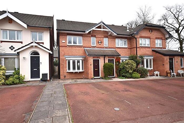 2 Bedroom End Of Terrace House For Sale In Shelbourne Mews, Macclesfield, SK10