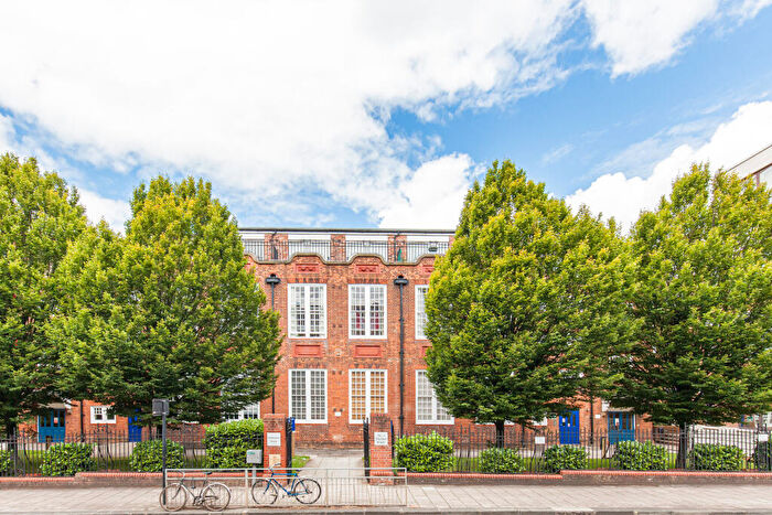 2 Bedroom Apartment To Rent In Thames Street, Oxford, OX1