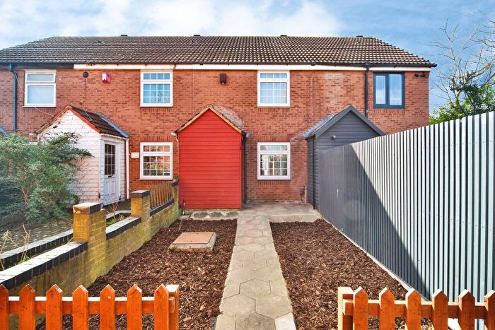 2 Bedroom Terraced House For Sale In Fraser Close, Beckton, London, E6