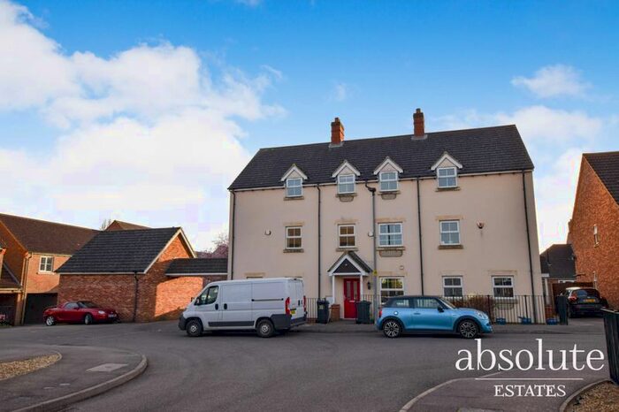 3 Bedroom Terraced House To Rent In Browning Close, Bromham Village, Bedfordshire, MK43