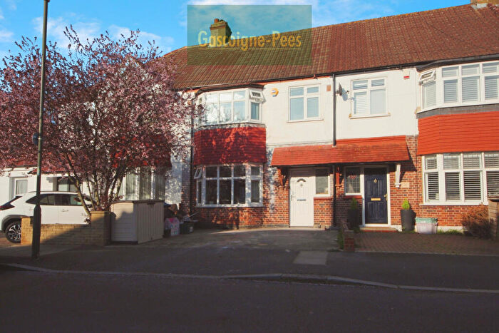 3 Bedroom House To Rent In Byron Avenue, Mew Malden, KT3