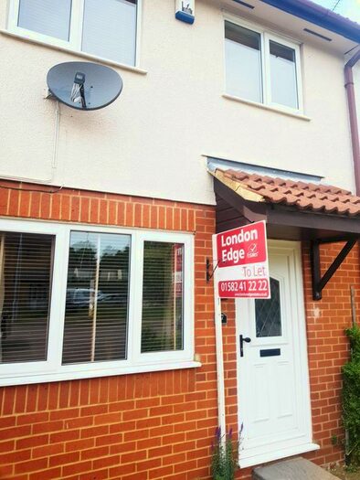 2 Bedroom Terraced House To Rent In Marsom Grove, Luton LU3