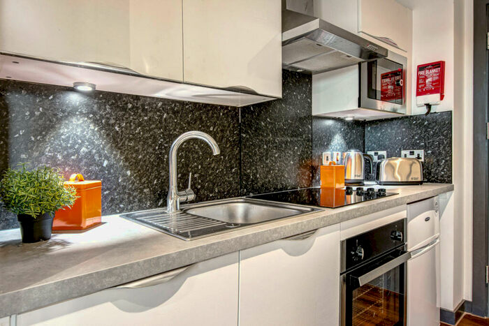 1 Bedroom Flat To Rent In Cardigan Lane, Leeds, LS4