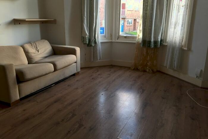 1 Bedroom Flat To Rent In Courthill Road, Lewisham, London, SE13