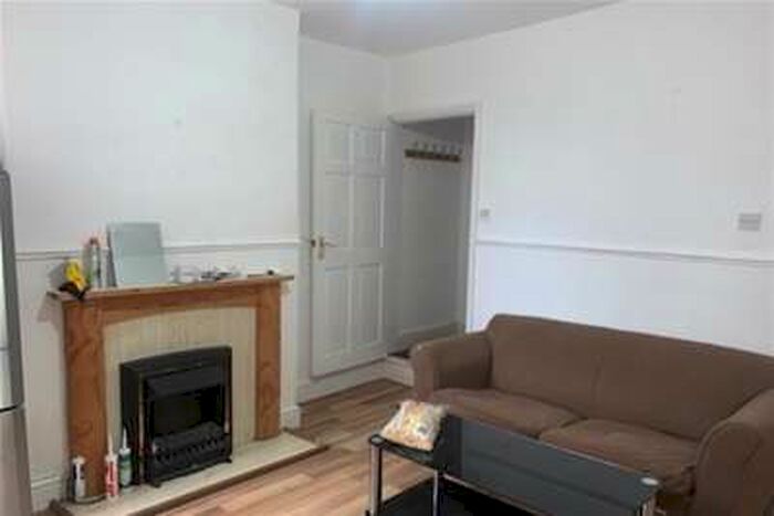 4 Bedroom House To Rent In Norfolk Road, Wolverhampton, WV3